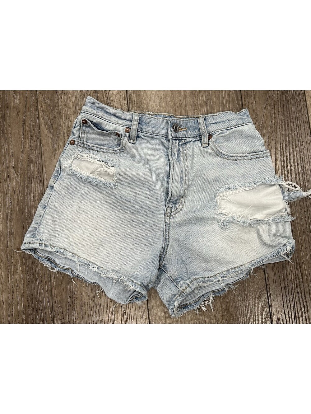 American Eagle Strigid Shorts Womens Sz 2 Denim Blue Light Wash Distressed Jean